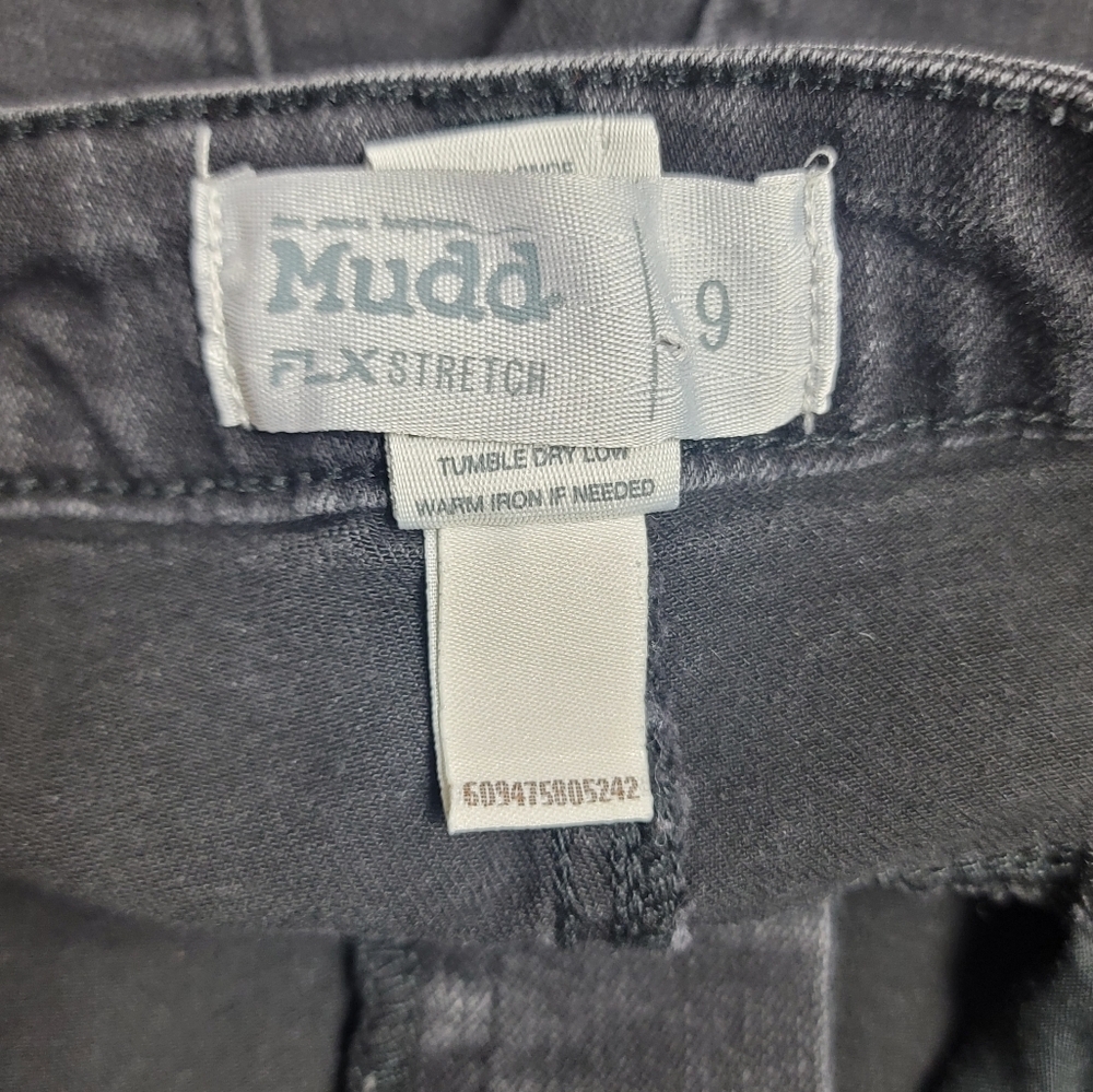 Mudd Mom Shorts black Size 9 Cutoff Distressed High Rise Shortie Jean Raw Hem - Picture 8 of 9